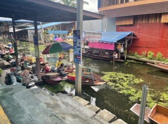 floating market